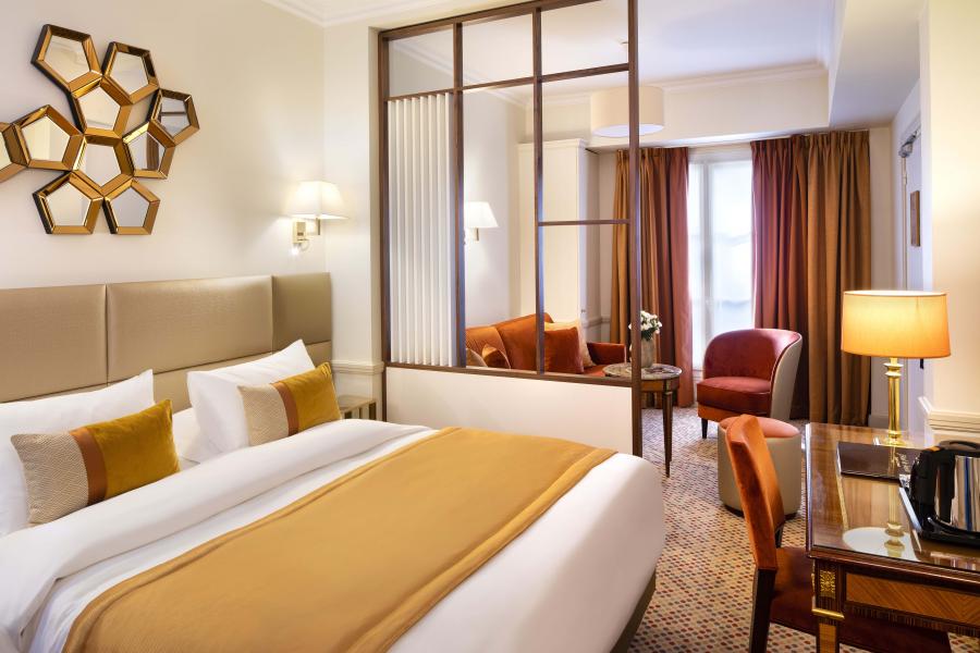 Hotel de Suède - room